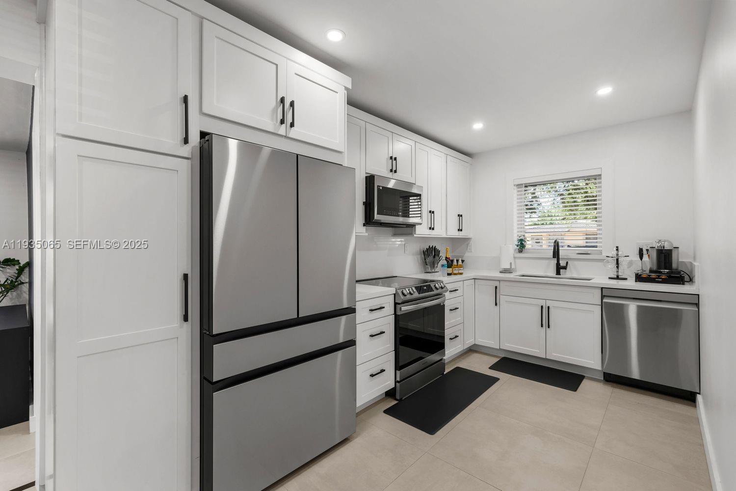 COMFORT GARDENS 2ND ADDN - Residential