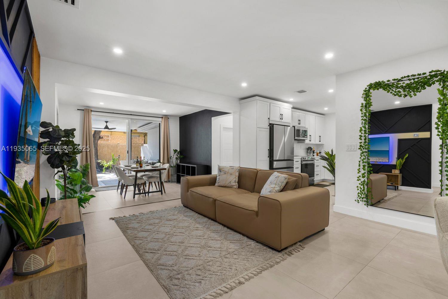 COMFORT GARDENS 2ND ADDN - Residential