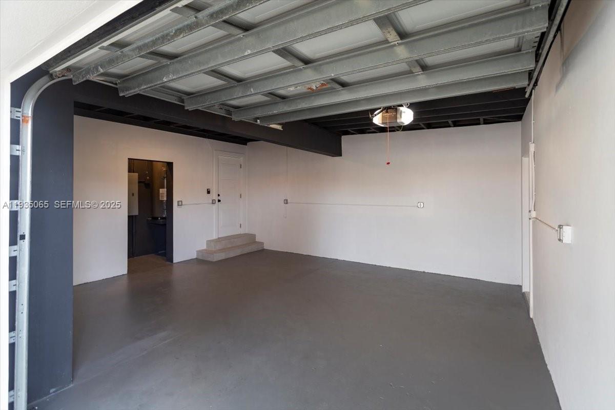 COMFORT GARDENS 2ND ADDN - Residential