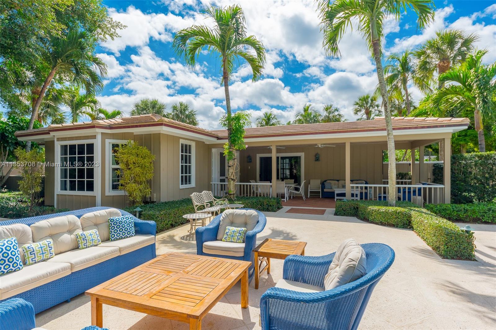 ISLAND BEACH THE REVISED - Residential