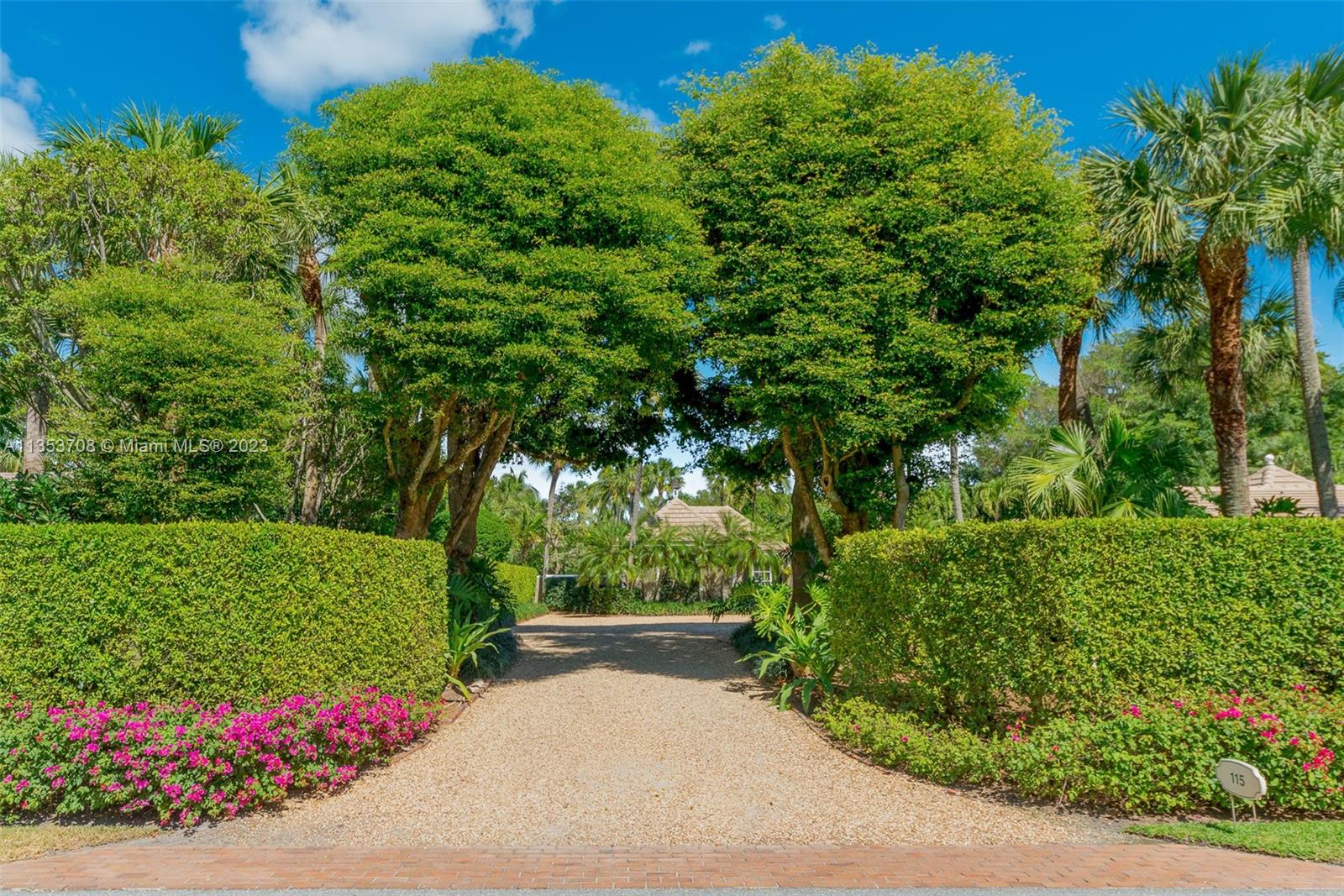 ISLAND BEACH THE REVISED - Residential