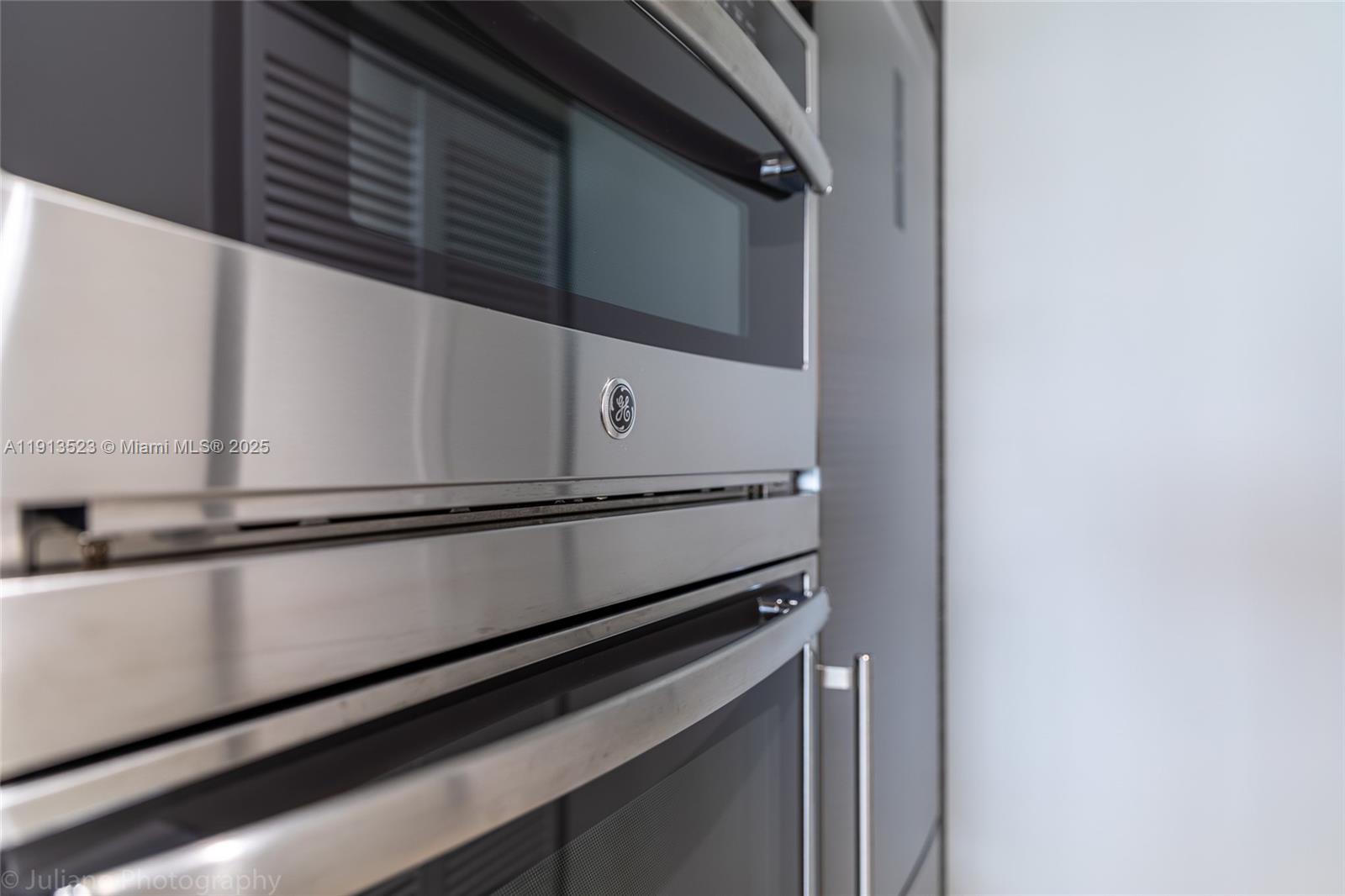 MIRADOR 1000 CONDO - Residential Lease