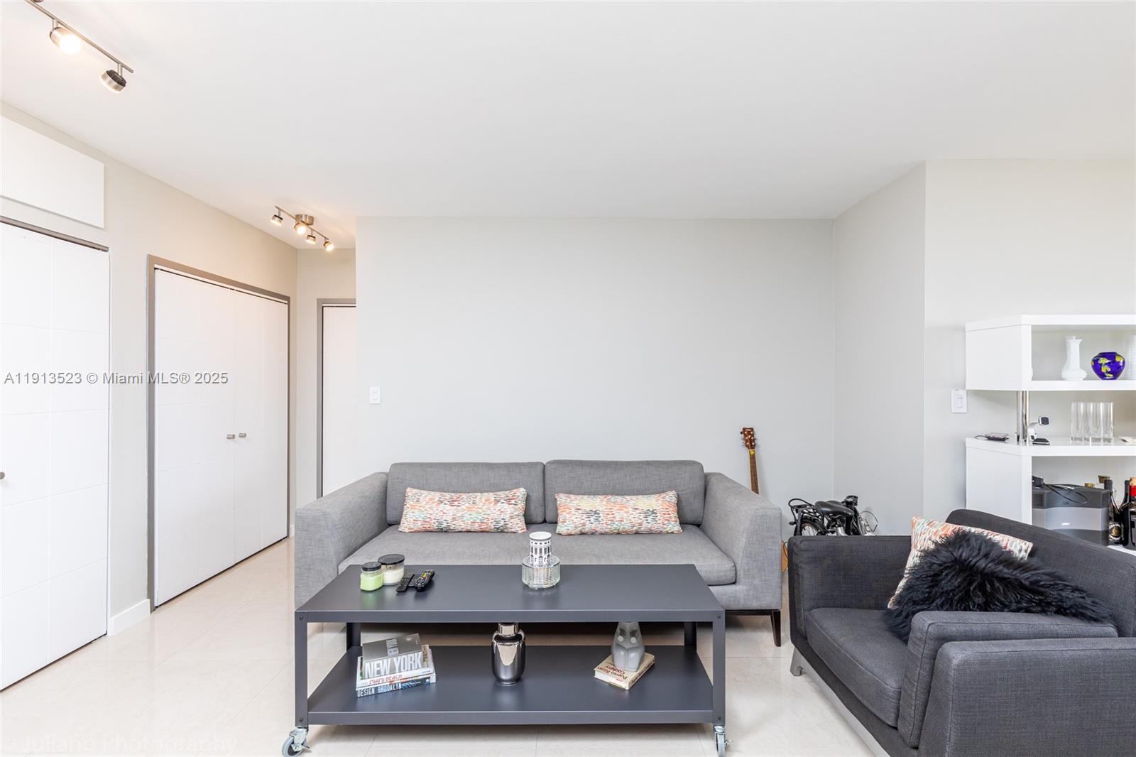 MIRADOR 1000 CONDO - Residential Lease