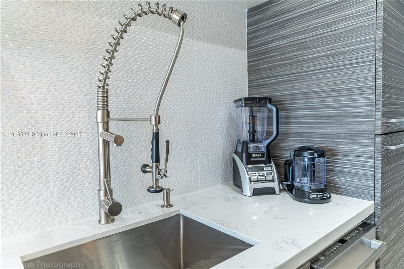 MIRADOR 1000 CONDO - Residential Lease