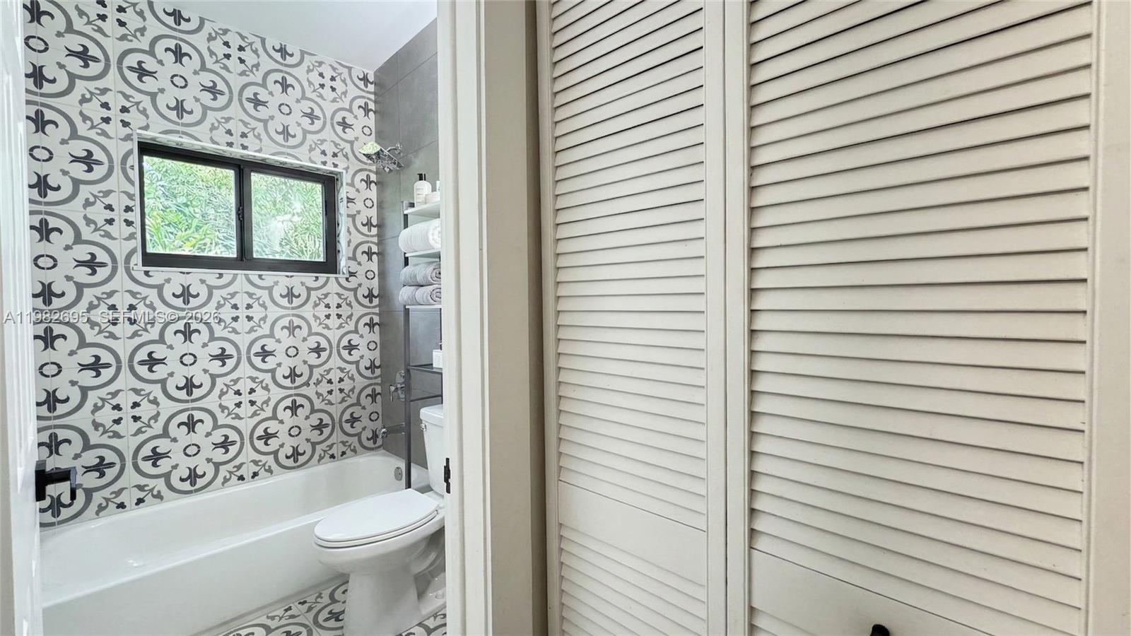 ARCHWOOD-AMD PLAT - Residential