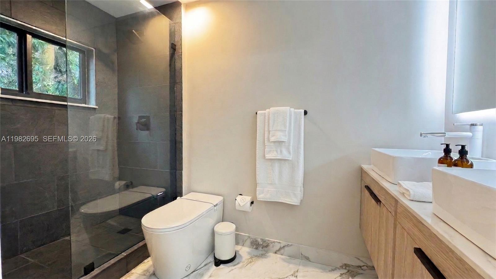 ARCHWOOD-AMD PLAT - Residential