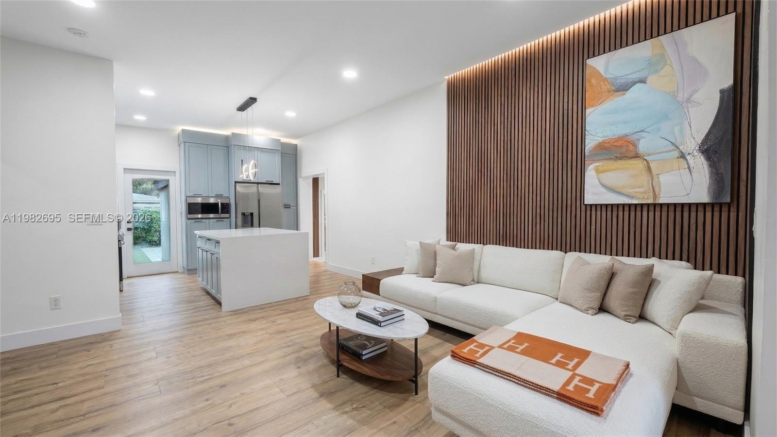 ARCHWOOD-AMD PLAT - Residential