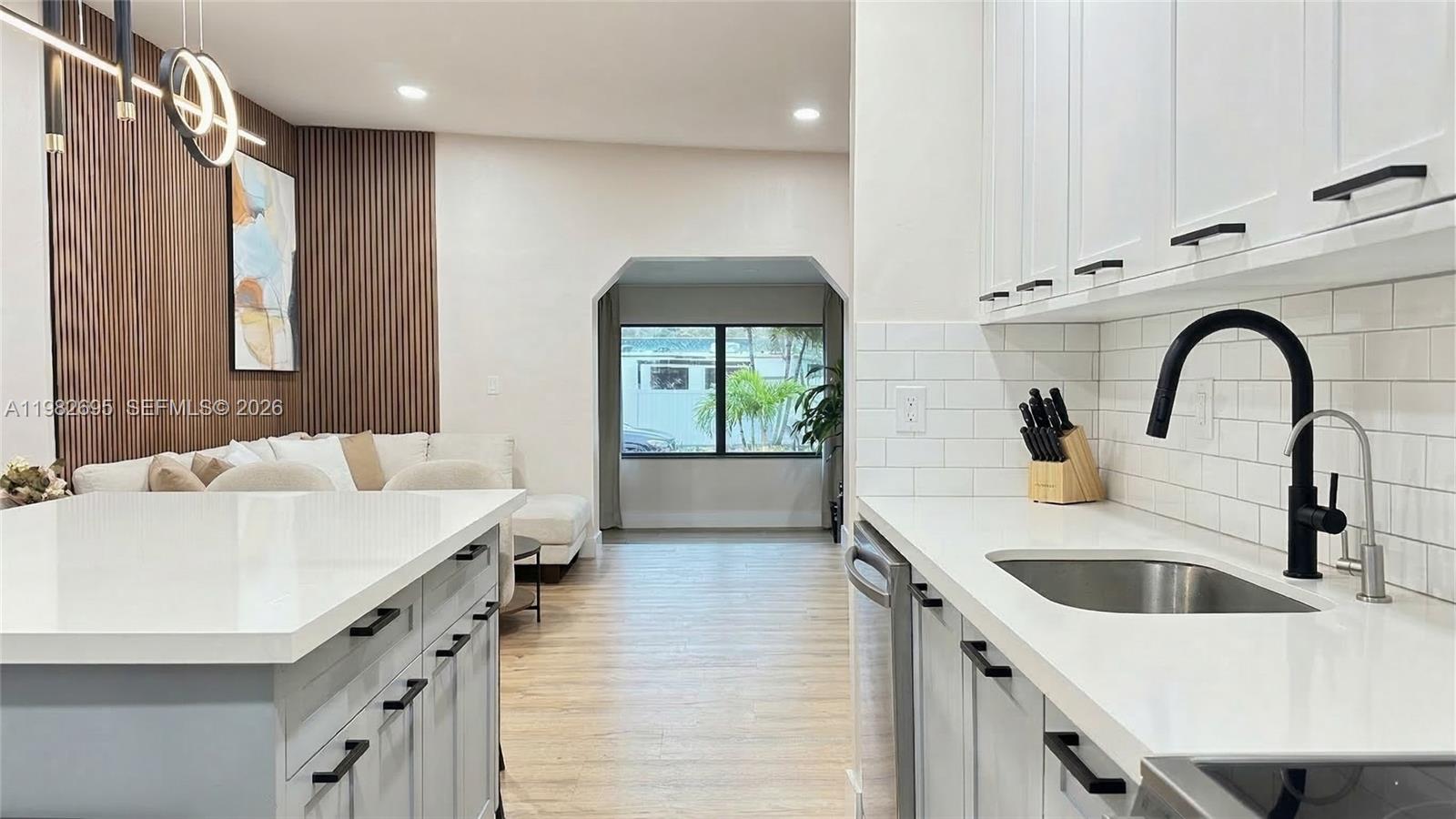 ARCHWOOD-AMD PLAT - Residential