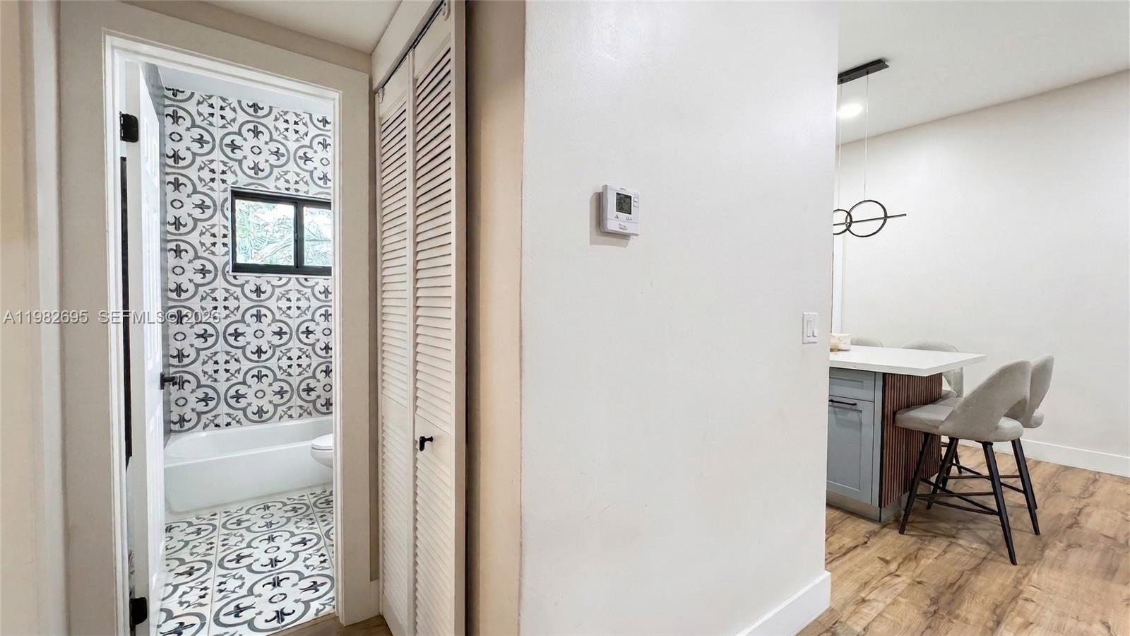 ARCHWOOD-AMD PLAT - Residential