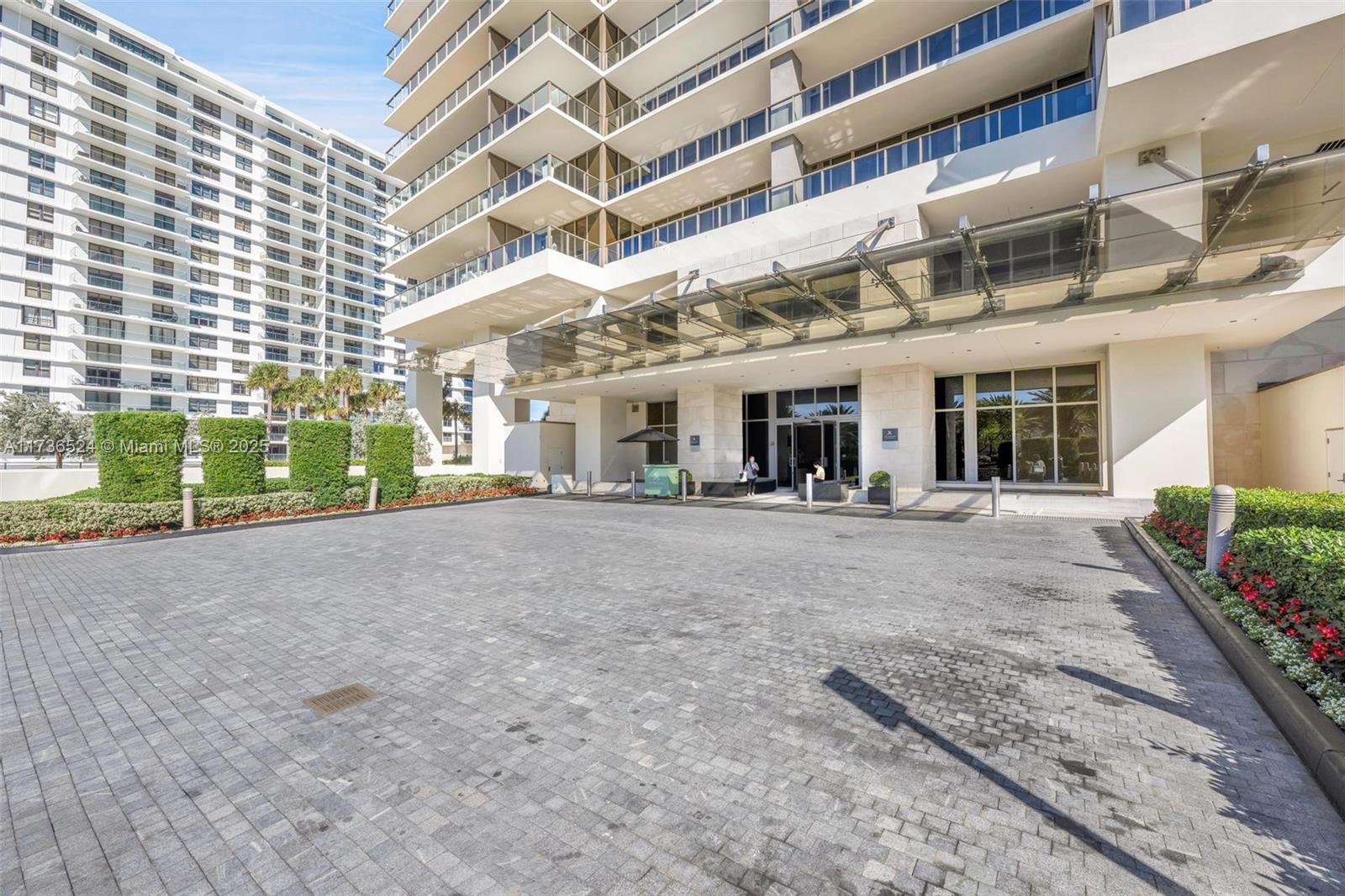 BAL HARBOUR NORTH SOUTH C - Residential
