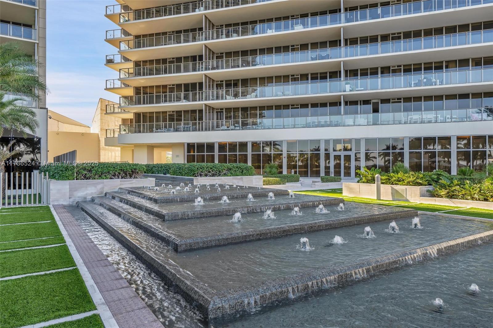 BAL HARBOUR NORTH SOUTH C - Residential