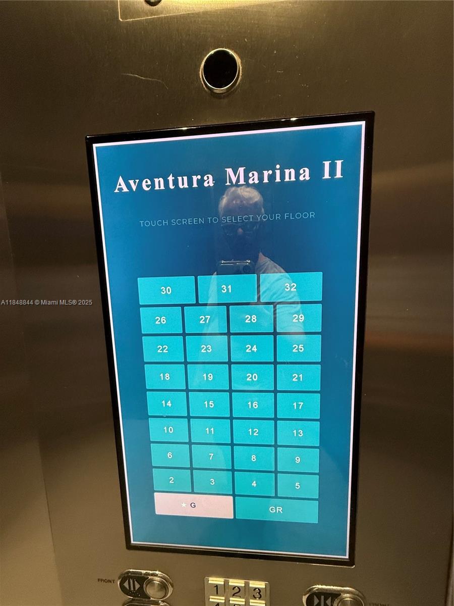 AVENTURA MARINA CONDO NUM - Residential