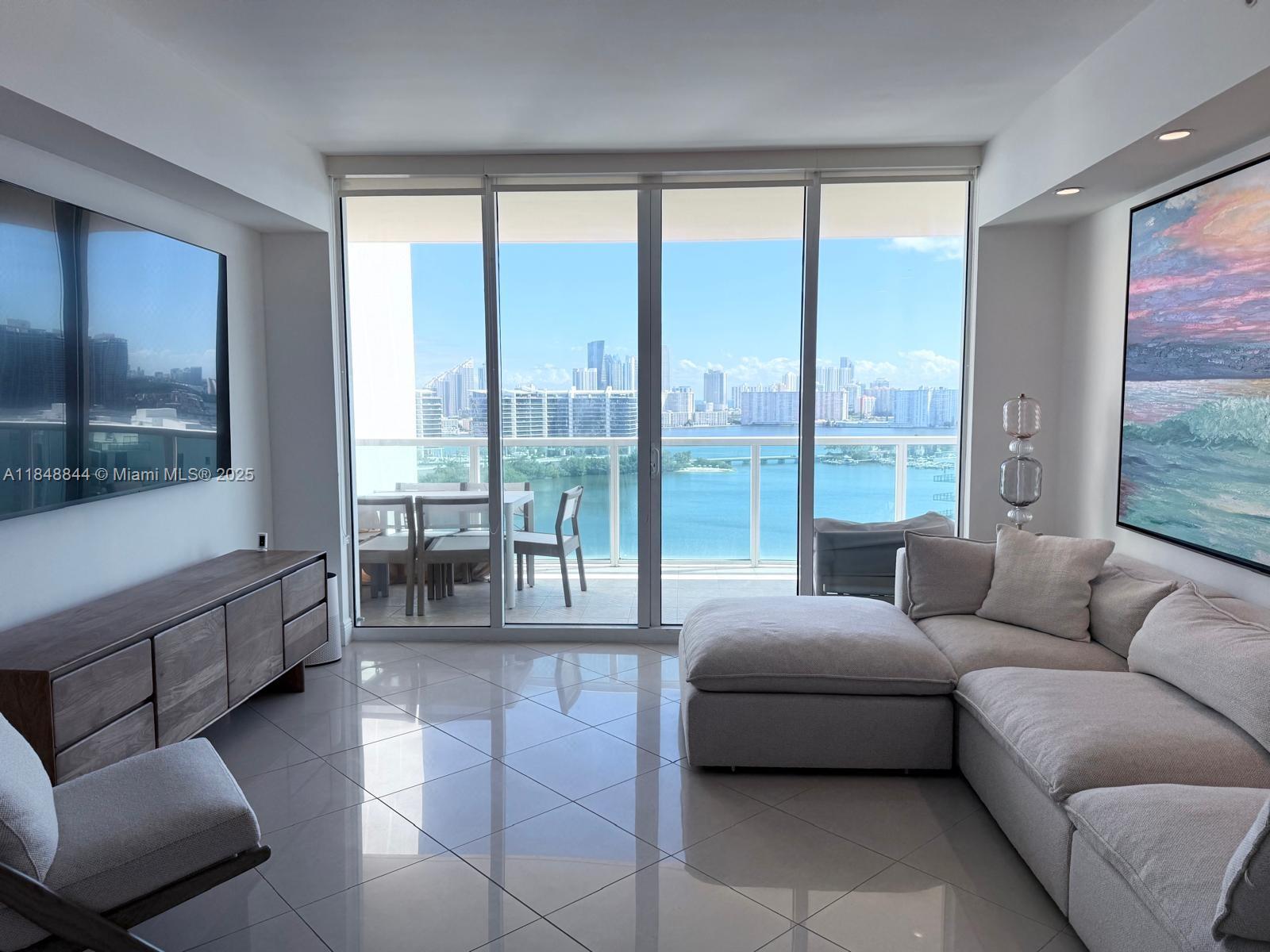 AVENTURA MARINA CONDO NUM - Residential