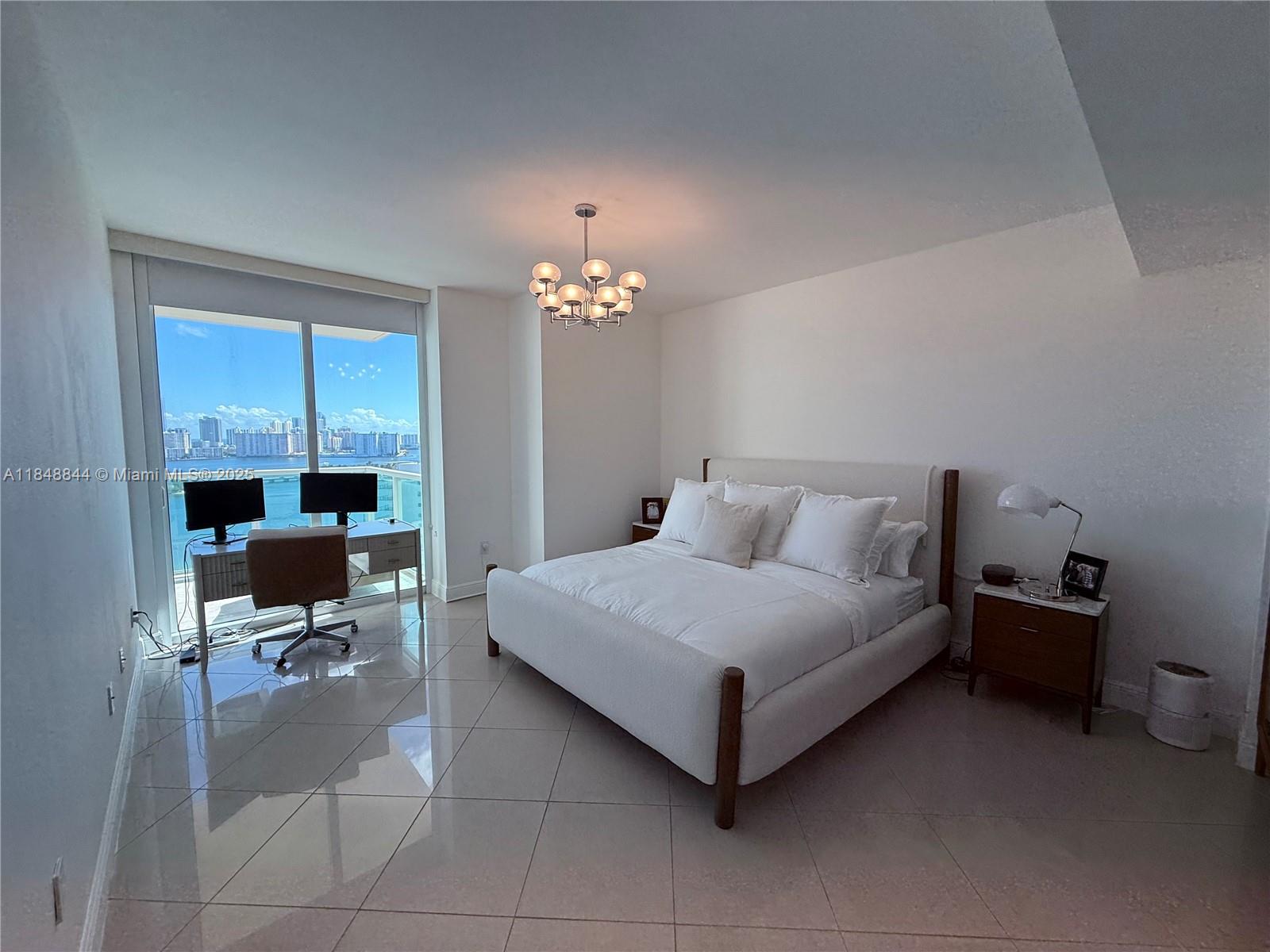 AVENTURA MARINA CONDO NUM - Residential