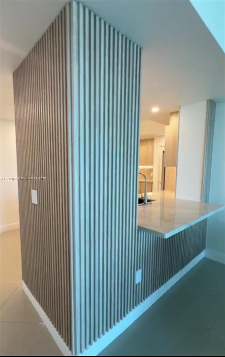 AVENTURA MARINA CONDO NUM - Residential