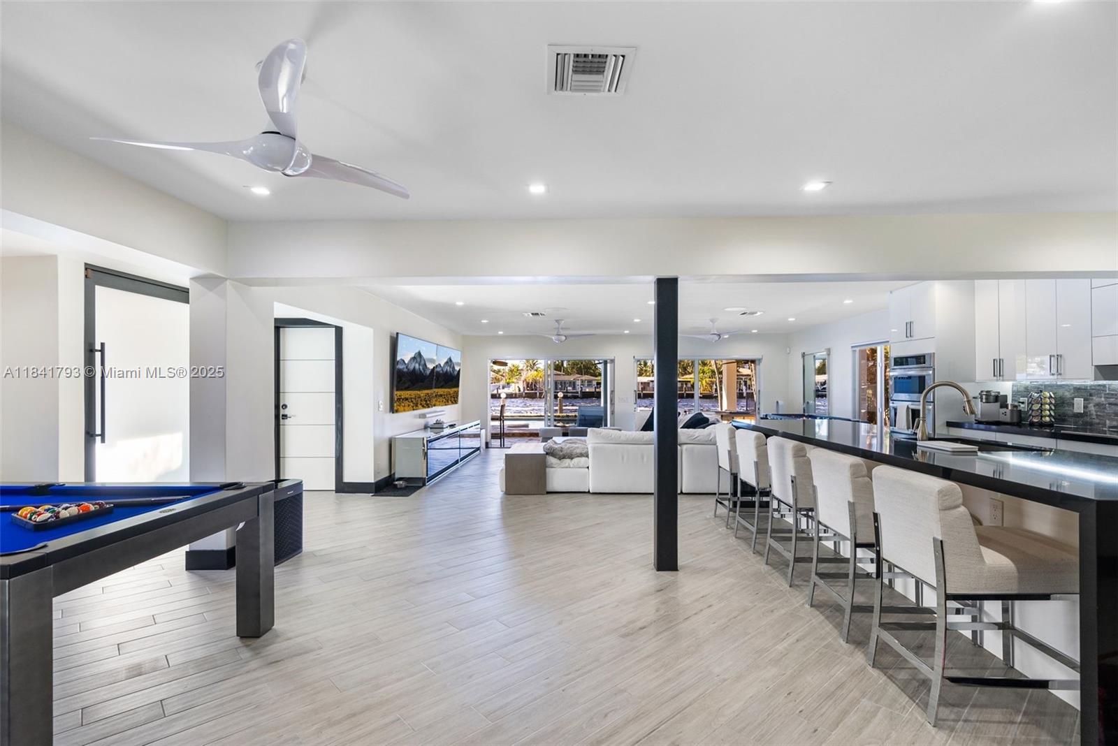 POMPANO BEACH PARK - Residential Lease