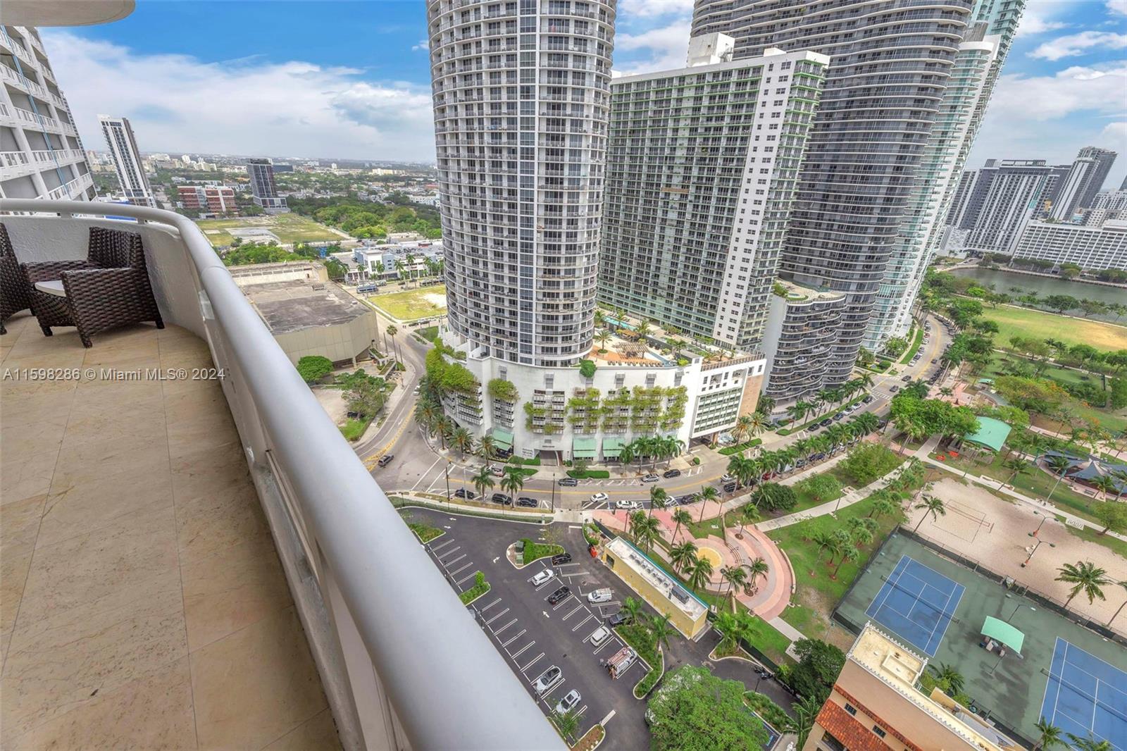 VENETIA CONDO - Residential