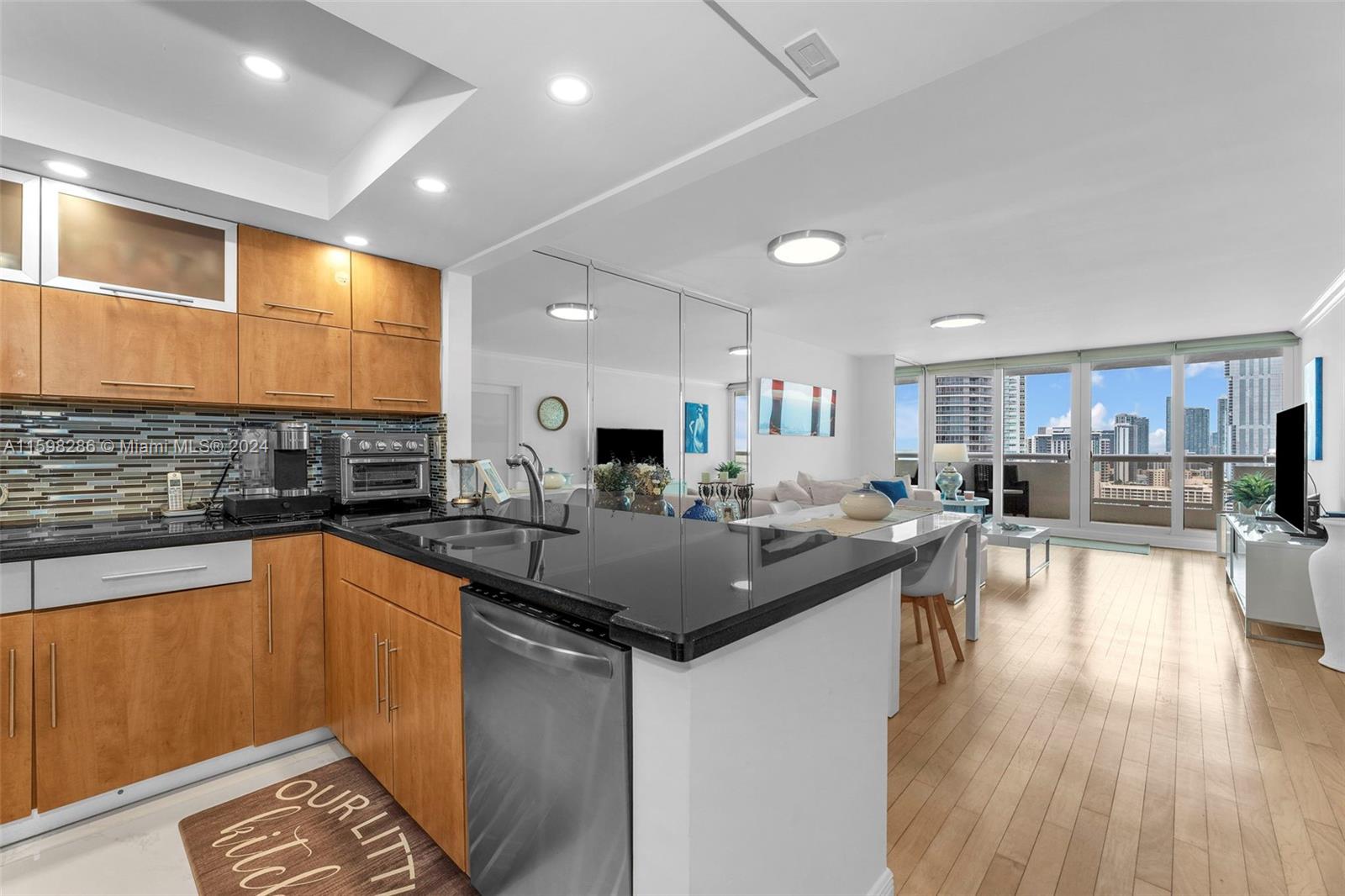 VENETIA CONDO - Residential