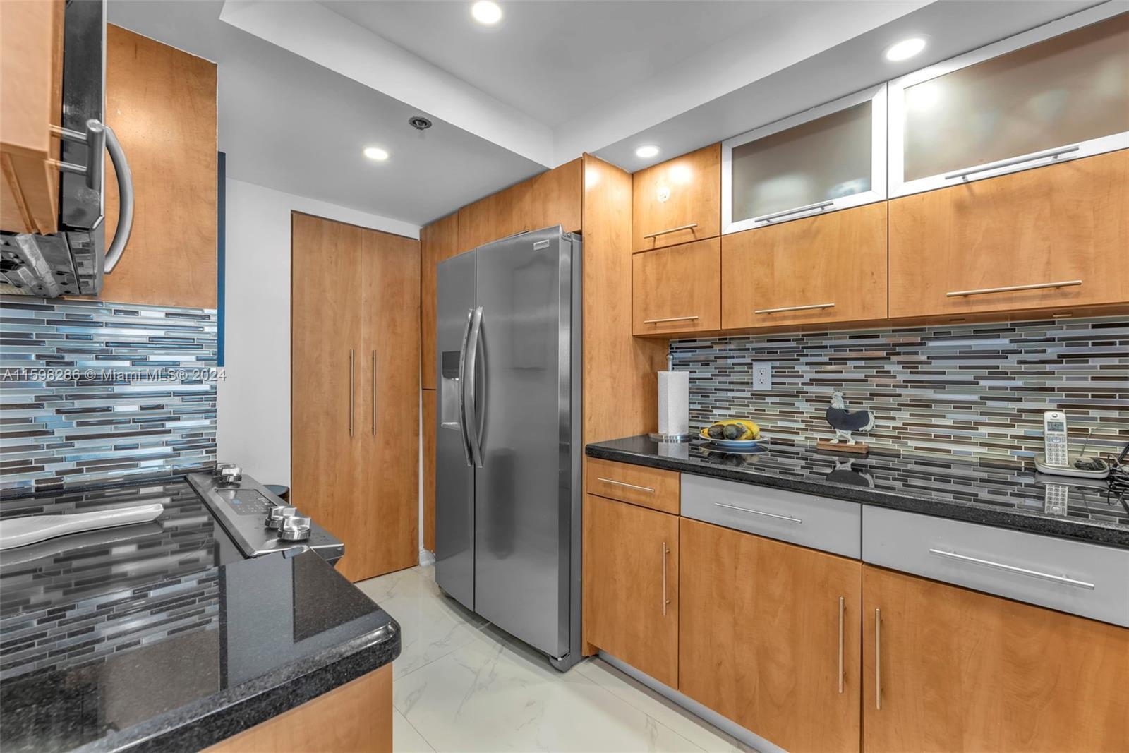 VENETIA CONDO - Residential