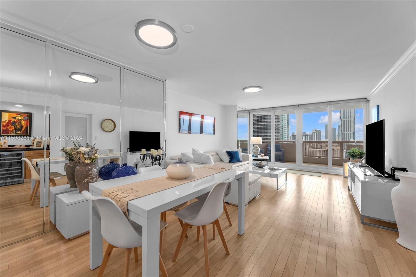 VENETIA CONDO - Residential