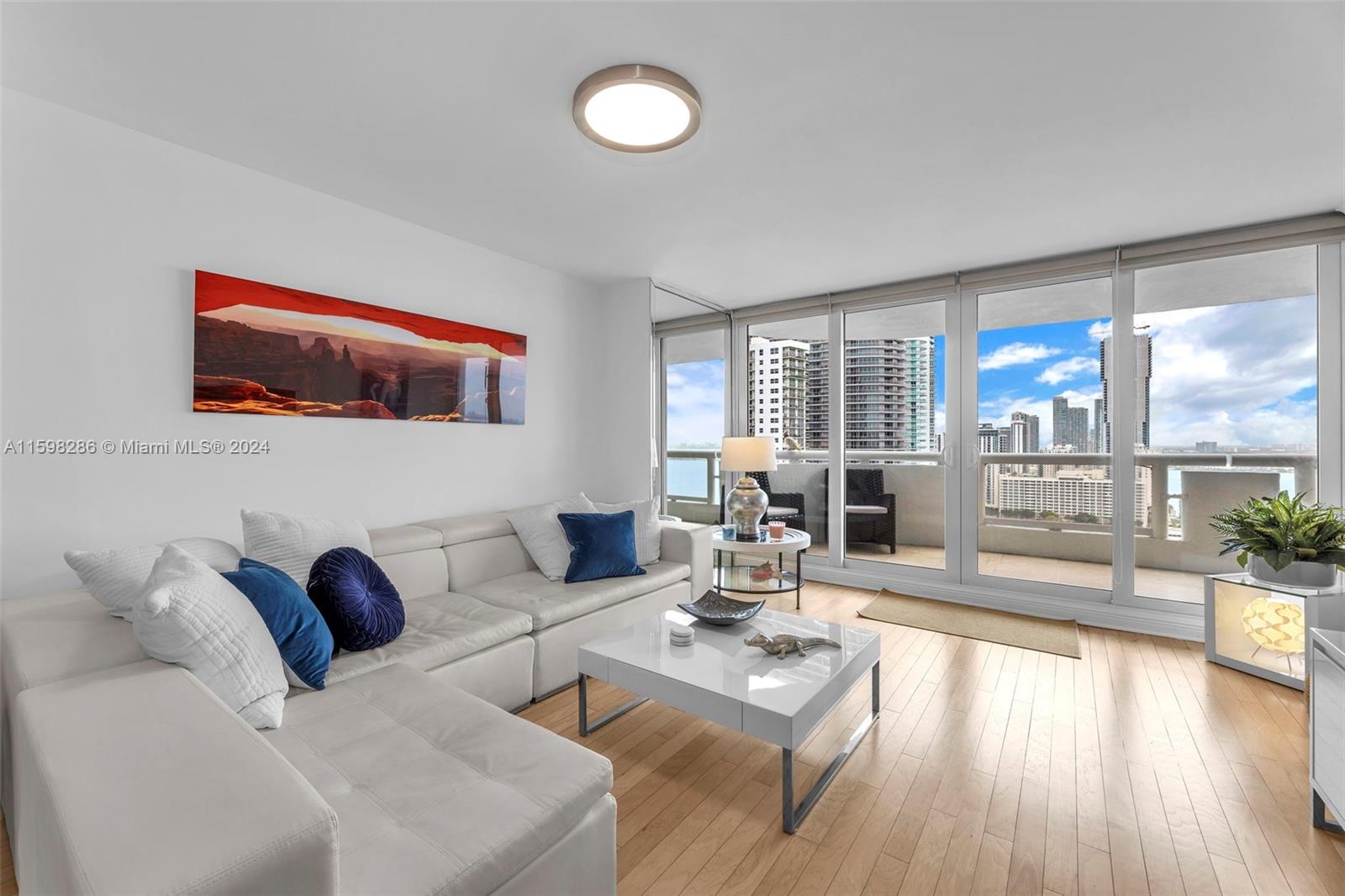 VENETIA CONDO - Residential
