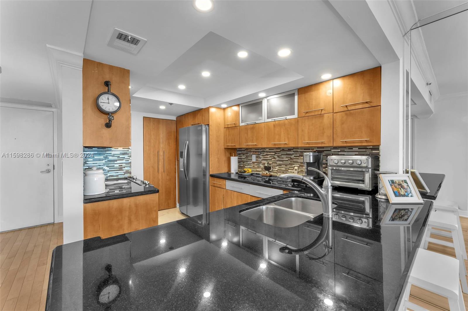 VENETIA CONDO - Residential