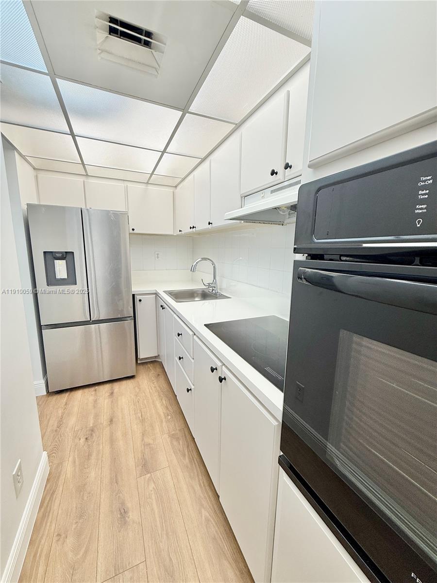 MIRADOR 1000 CONDO - Residential Lease