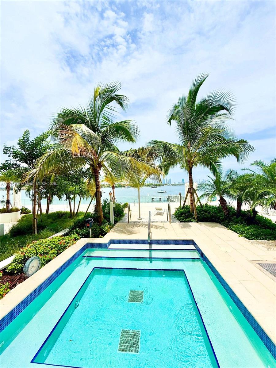 MIRADOR 1000 CONDO - Residential Lease