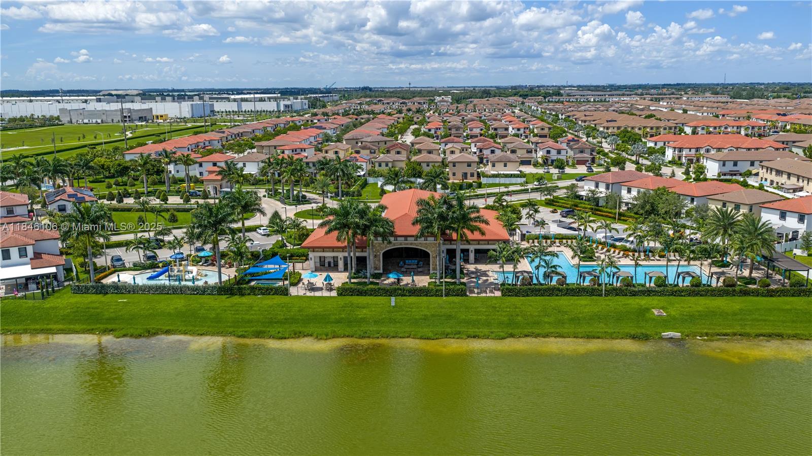 AQUABELLA NORTH - Residential