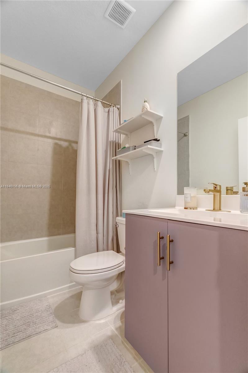 AQUABELLA NORTH - Residential