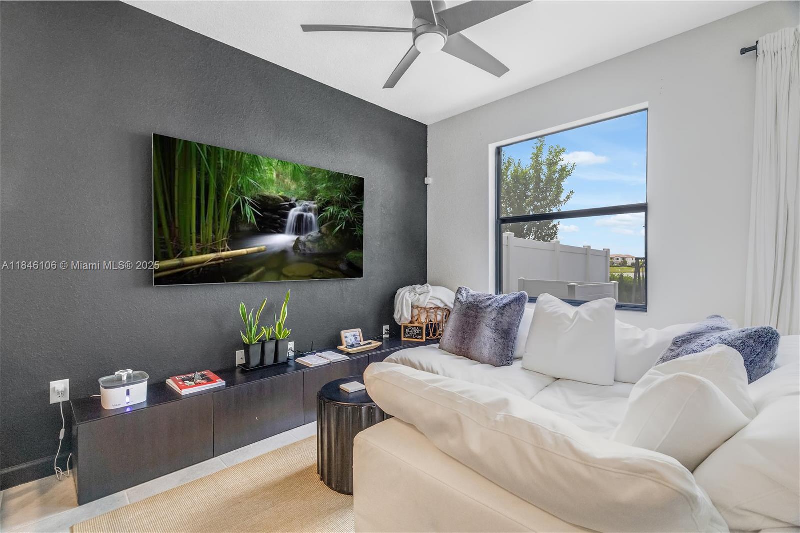 AQUABELLA NORTH - Residential