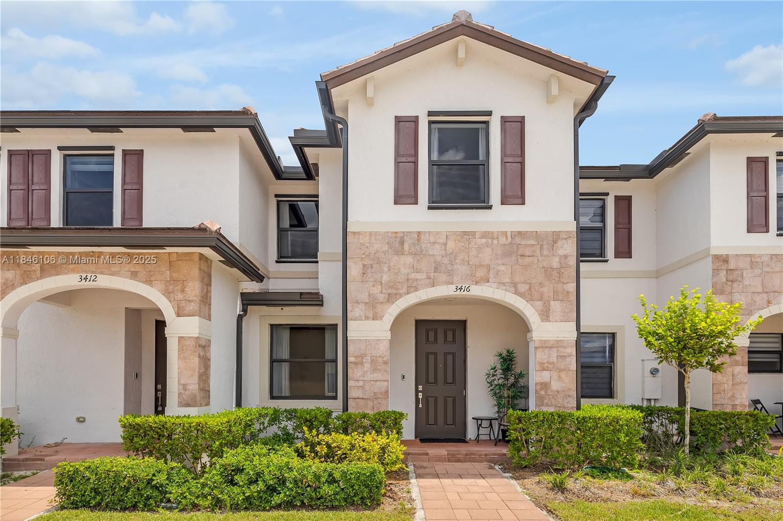 AQUABELLA NORTH - Residential