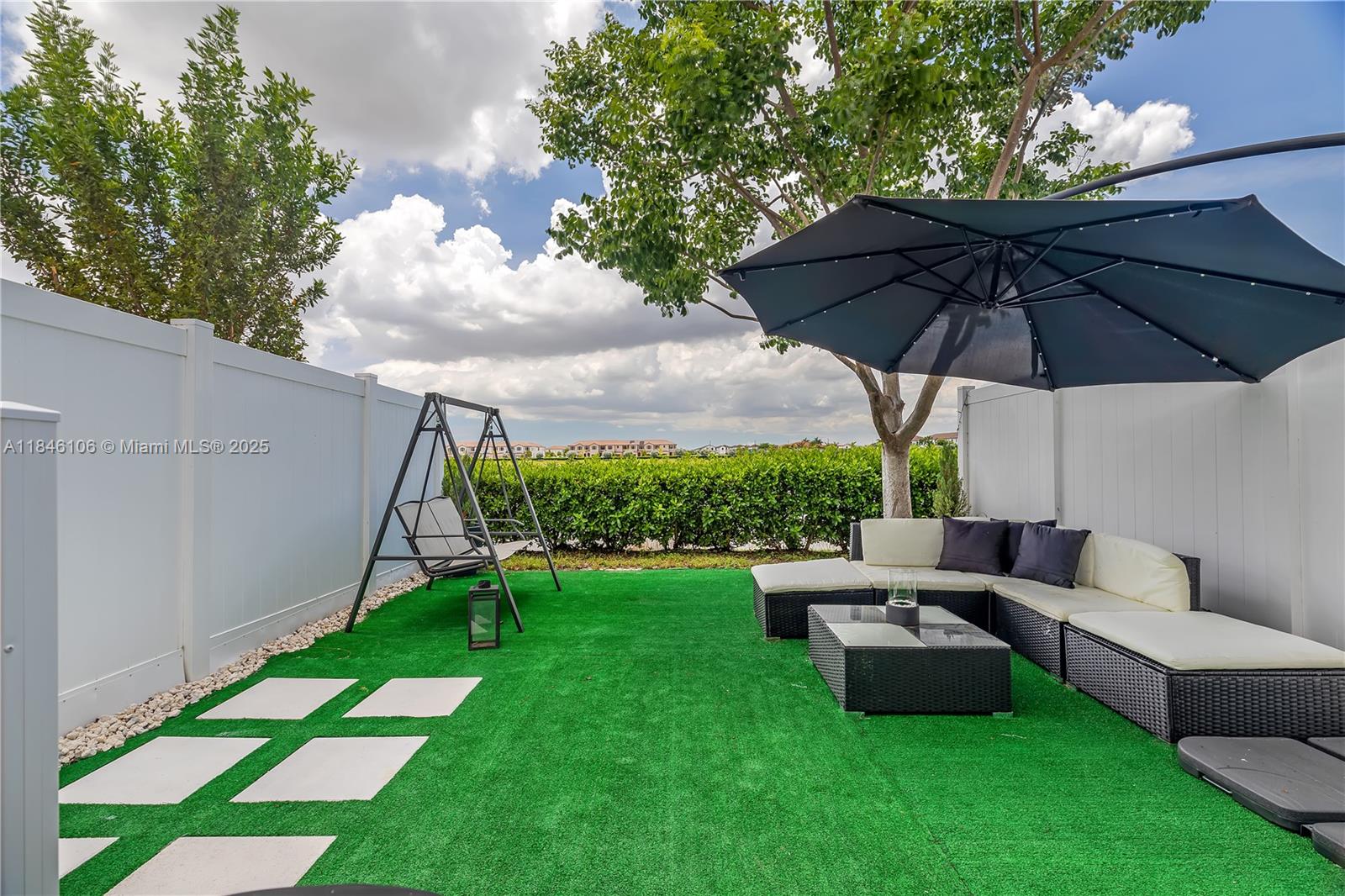 AQUABELLA NORTH - Residential