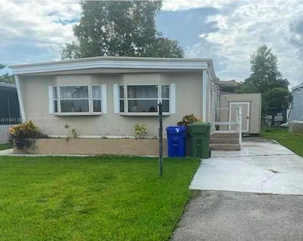 Photo of 21730 NW 8th Ct, Pembroke Pines, FL 33029 (MLS # A11991355)