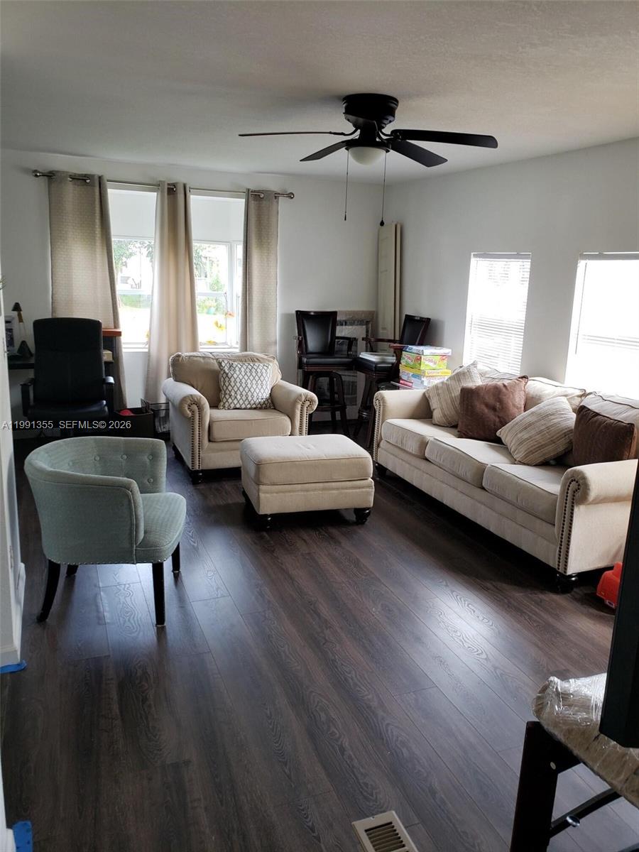 HERITAGE CITY SEC 1 - Residential