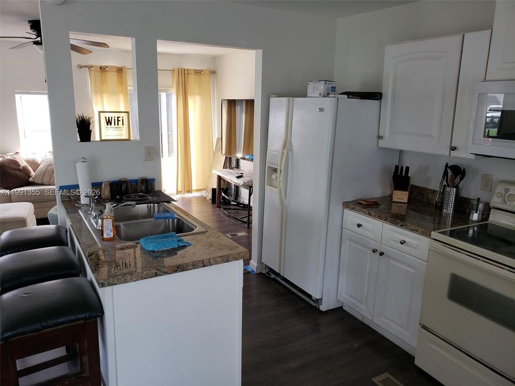 Photo of 21730 NW 8th Ct, Pembroke Pines, FL 33029 (MLS # A11991355)