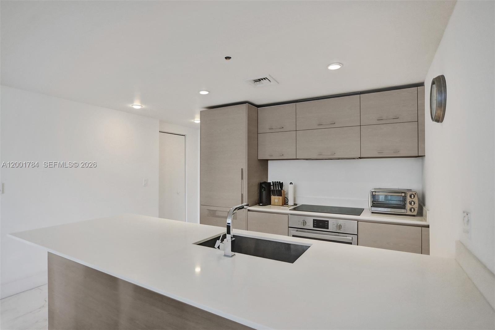 1300 S MIAMI AVENUE CONDO - Residential Lease