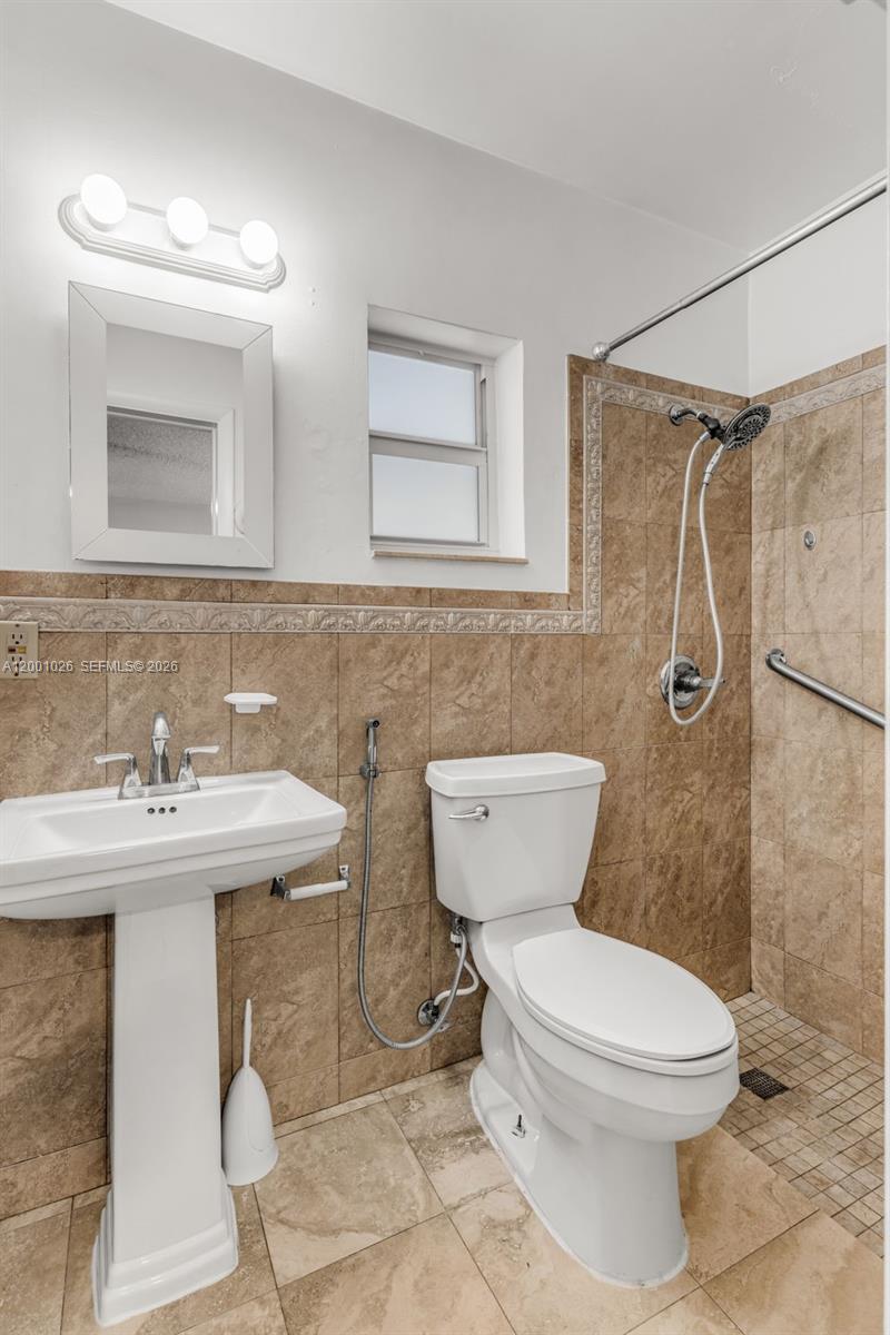 FLAGAMI 2ND ADDN - Residential Lease