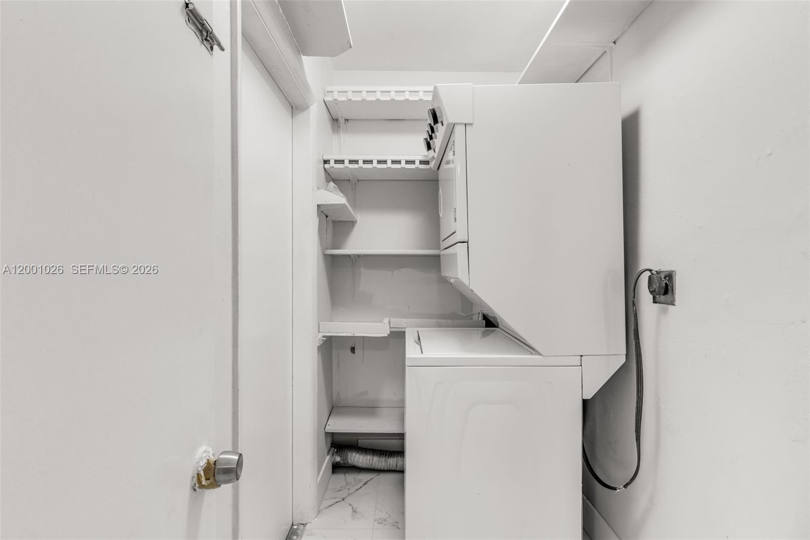 FLAGAMI 2ND ADDN - Residential Lease