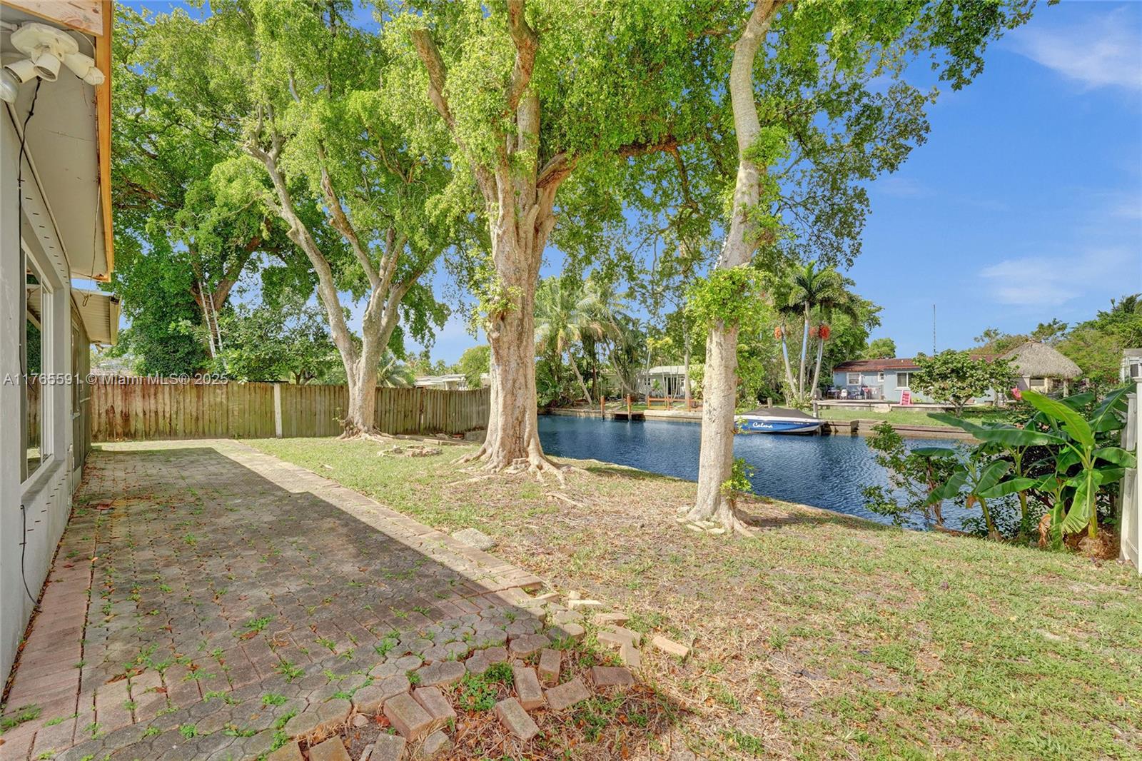 LAKEVIEW HEIGHTS - Residential