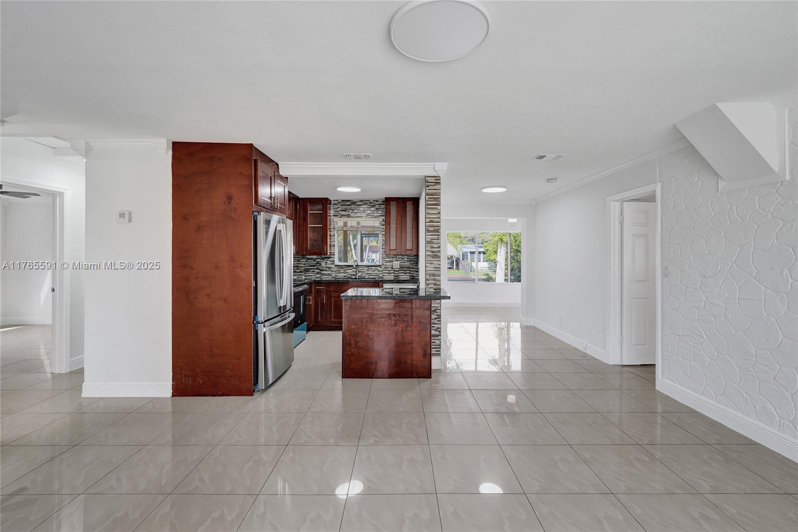 LAKEVIEW HEIGHTS - Residential