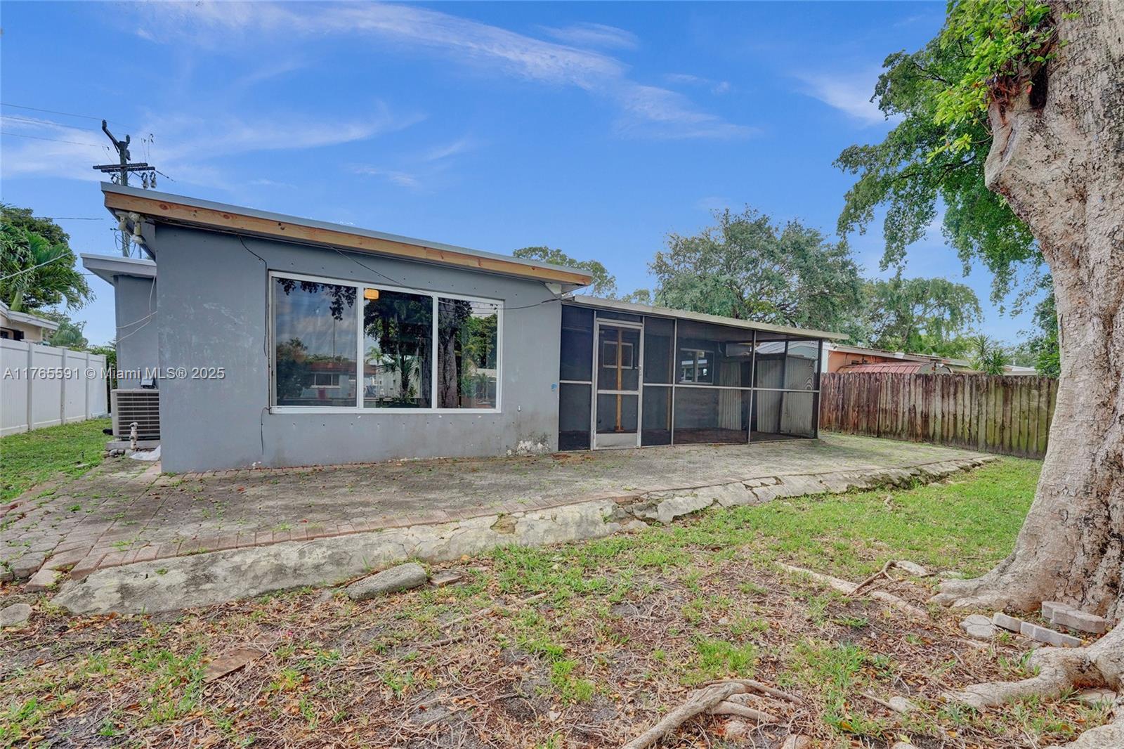 LAKEVIEW HEIGHTS - Residential