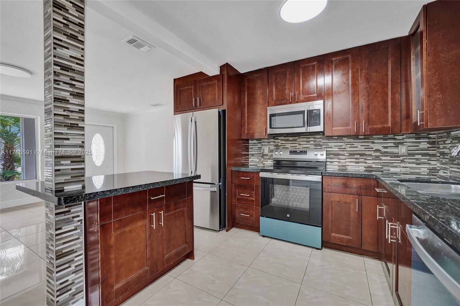 LAKEVIEW HEIGHTS - Residential