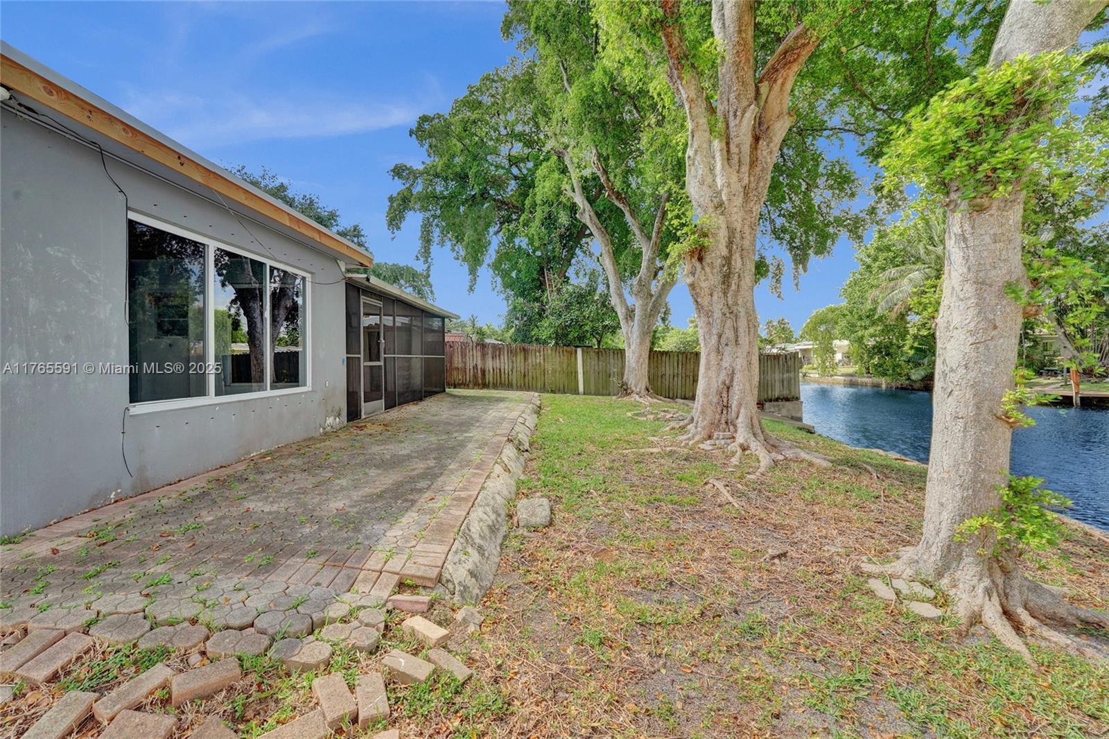 LAKEVIEW HEIGHTS - Residential