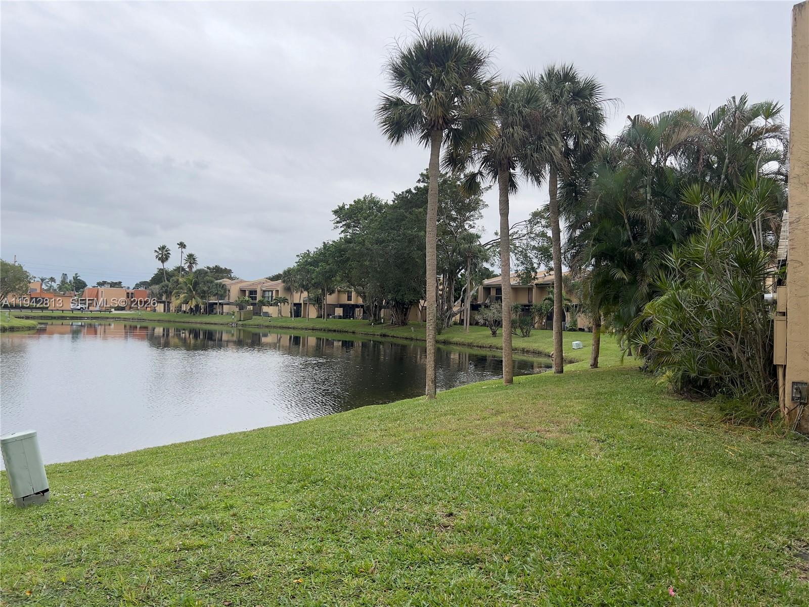 WESTVIEW CONDOMINIUM NO F - Residential