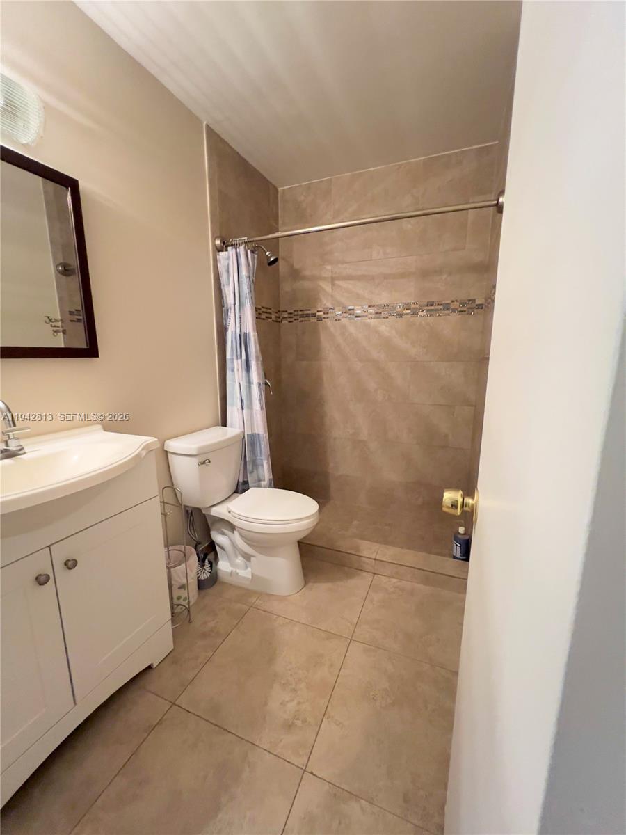 WESTVIEW CONDOMINIUM NO F - Residential