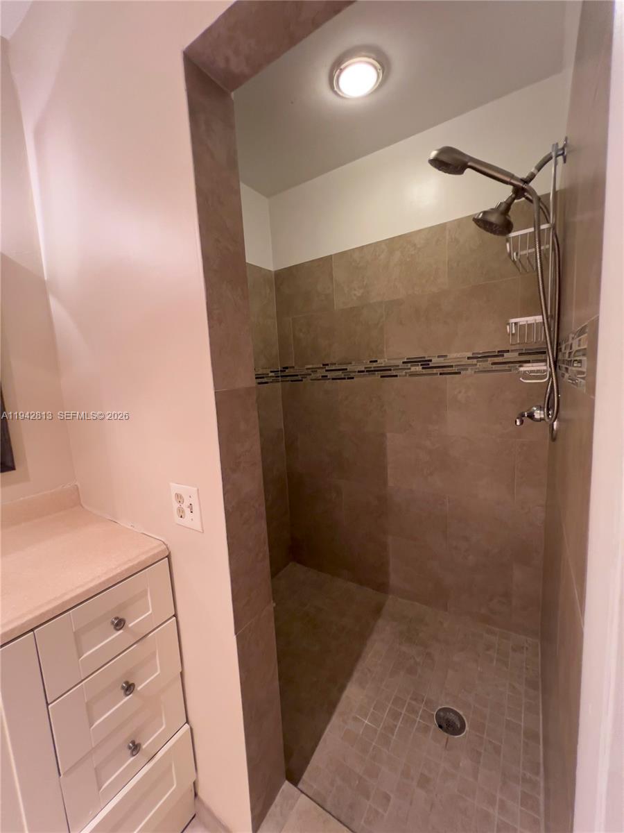 WESTVIEW CONDOMINIUM NO F - Residential