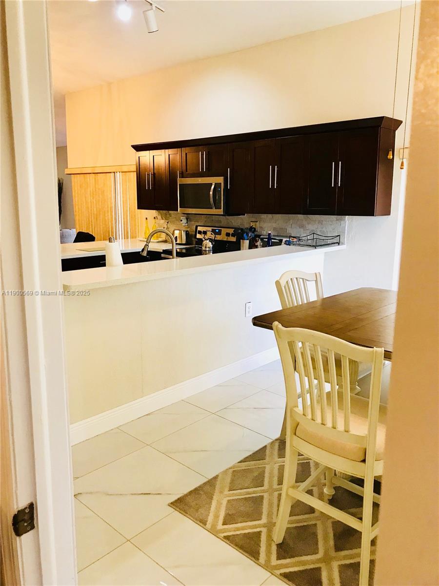 WATERFORD - Residential Lease