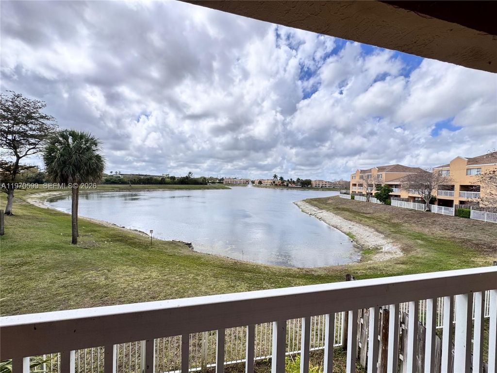 Photo of 5200 NW 31st Ave #173, Fort Lauderdale, FL 33309 (MLS # A11970599)