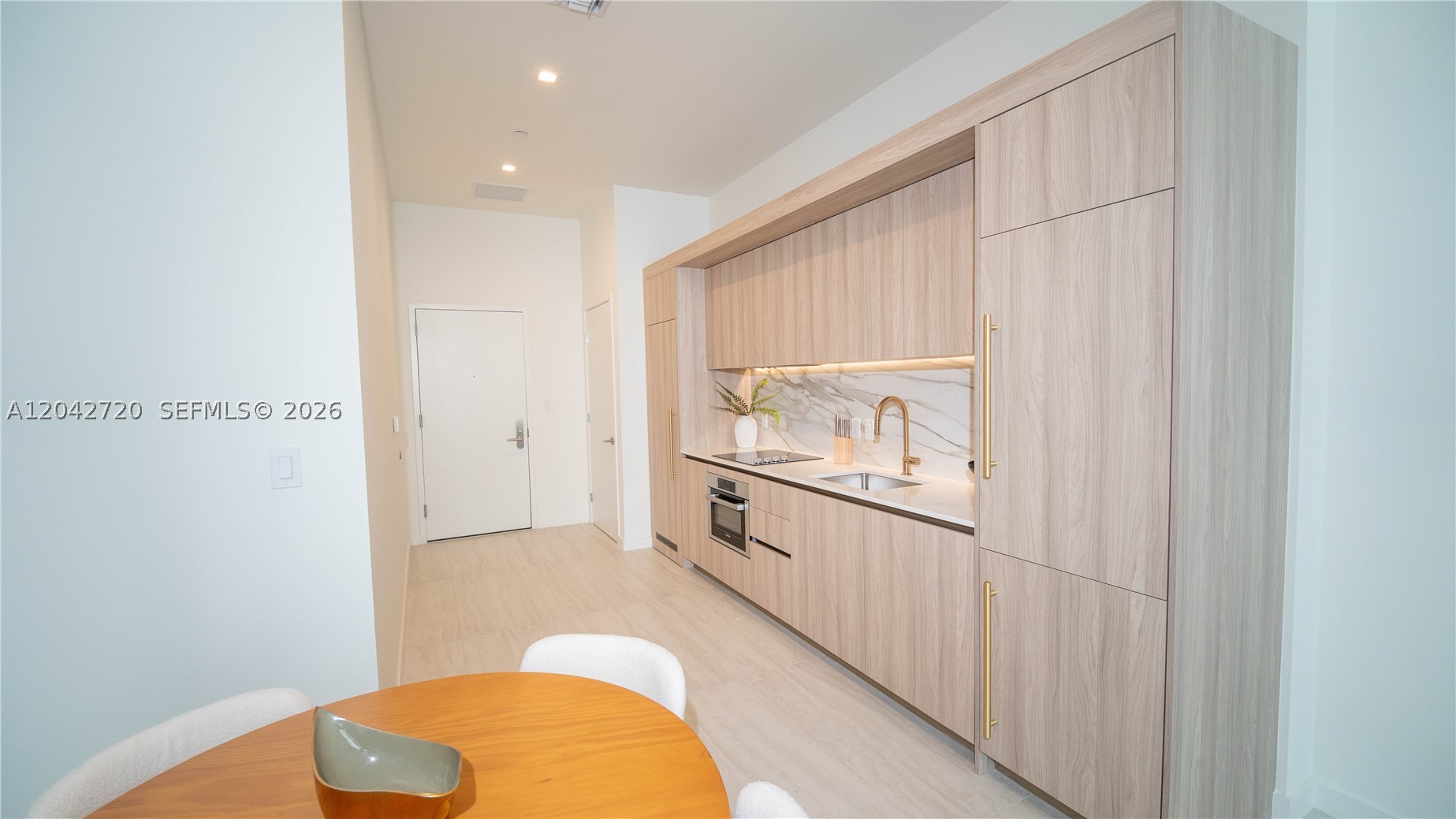 77 SE 5th St 311